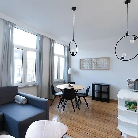 Lägenhet Lovely 1-bedroom In Central Antwerp.